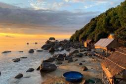 Biển Lộc Bình – Vẻ đẹp hoang sơ hiếm biển nào có được